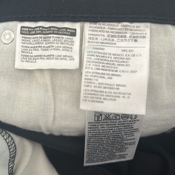 Black Levi’s 504 Jeans - Picture 7 of 8